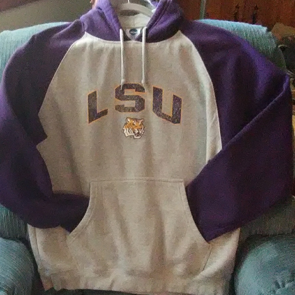 LSU 🐅 NCAA hoodie - cuddly💜